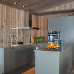 Nydelig Og Moderne Pa Kikut - 6 Senger, 4 Soverom Og Jacuzzi Geilo