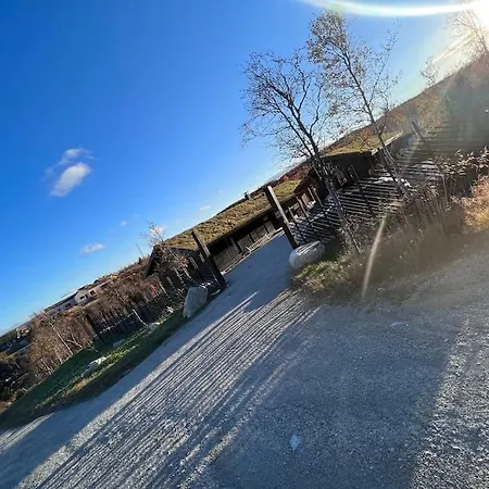 Nydelig Og Moderne Pa Kikut - 6 Senger, 4 Soverom Og Jacuzzi Дом отдыха *