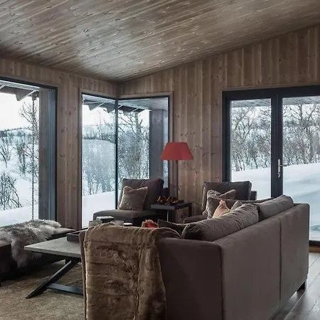 Nydelig Og Moderne Pa Kikut - 6 Senger, 4 Soverom Og Jacuzzi Сasa de vacaciones Geilo