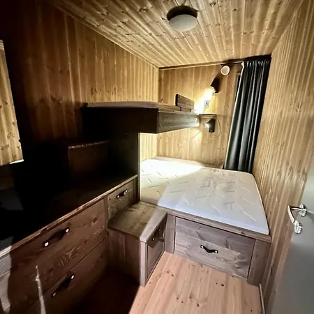 Сasa de vacaciones Nydelig Og Moderne Pa Kikut - 6 Senger, 4 Soverom Og Jacuzzi Geilo