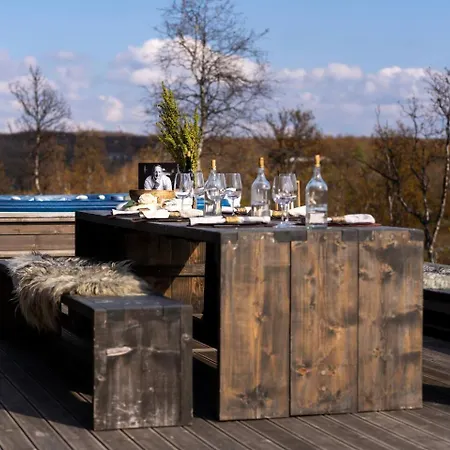 Дом отдыха Nydelig Og Moderne Pa Kikut - 6 Senger, 4 Soverom Og Jacuzzi *