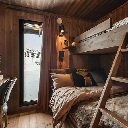 Nydelig Og Moderne Pa Kikut - 6 Senger, 4 Soverom Og Jacuzzi