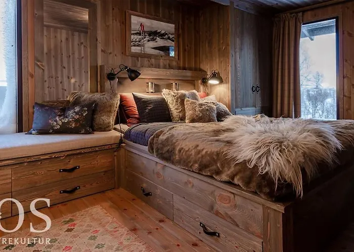 Nydelig Og Moderne Pa Kikut - 6 Senger, 4 Soverom Og Jacuzzi *