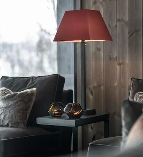 Дом отдыха Nydelig Og Moderne Pa Kikut - 6 Senger, 4 Soverom Og Jacuzzi