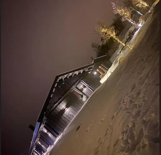 Дом отдыха Nydelig Og Moderne Pa Kikut - 6 Senger, 4 Soverom Og Jacuzzi