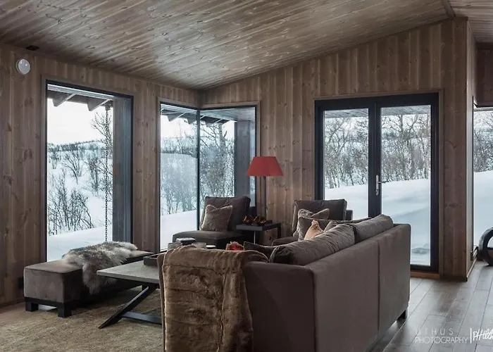 Nydelig Og Moderne På Kikut - 6 Senger, 4 Soverom Og Jacuzzi Feriehus Geilo